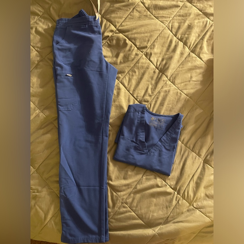 Figs Sets Available In Multiple Colors! - image 1